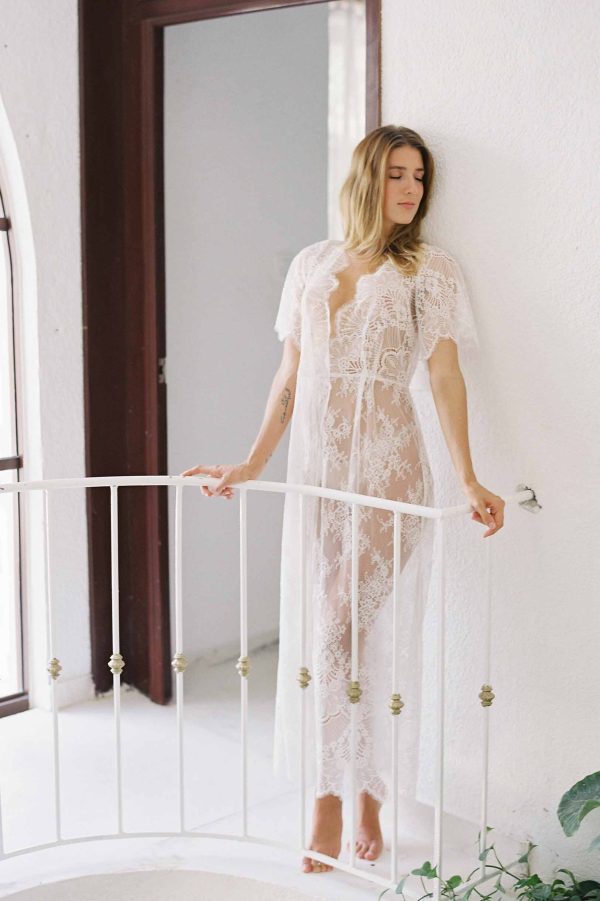 Harlow Lace robe in Ivory Online now